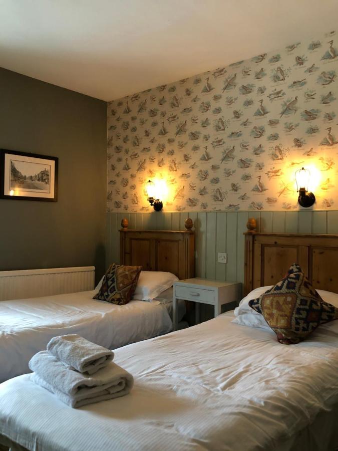 The Golden Pheasant Hotel Burford Kültér fotó