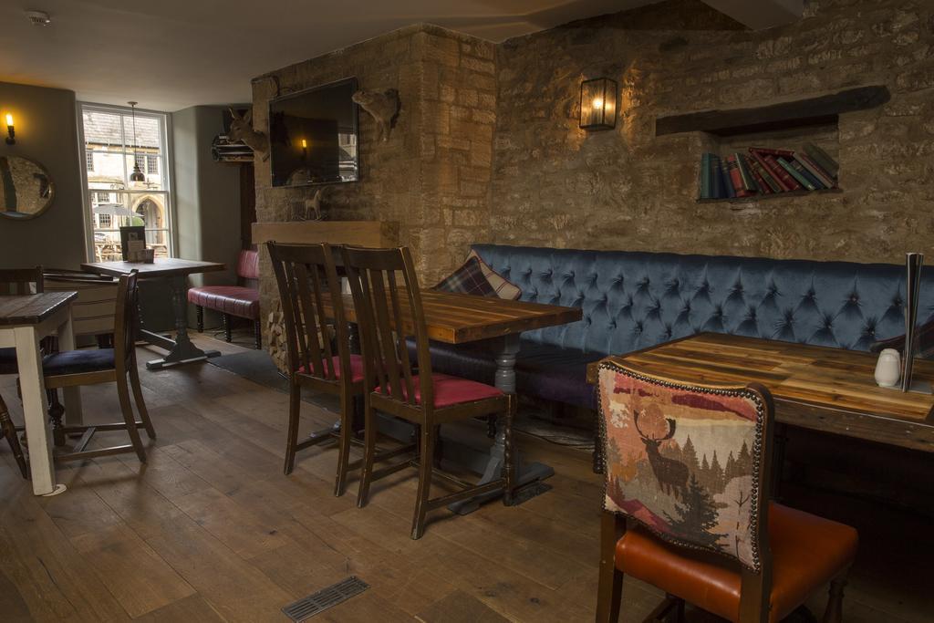 The Golden Pheasant Hotel Burford Kültér fotó
